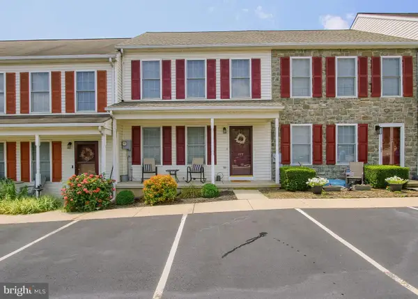 677 Knoll Dr, MOUNT JOY, PA 17552