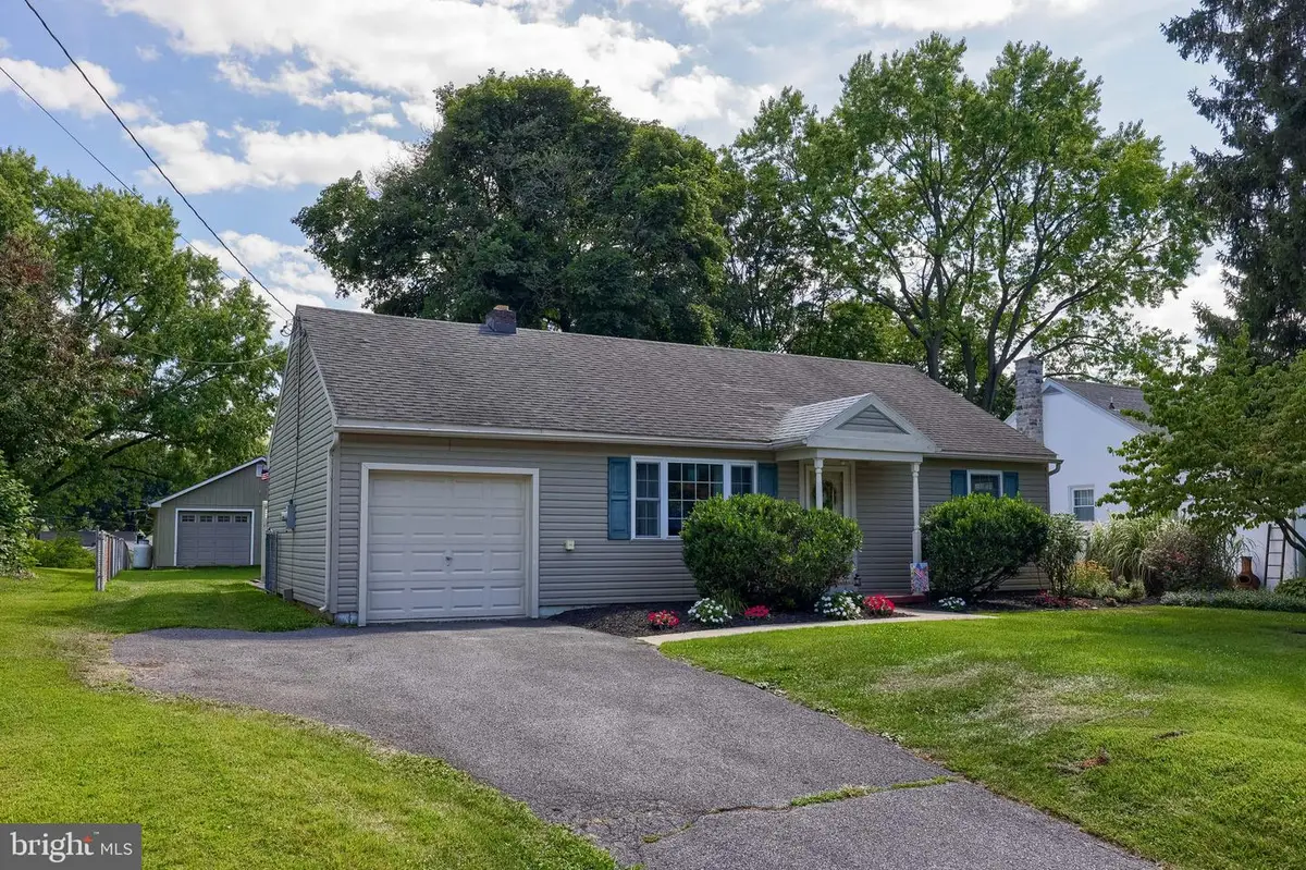 2576 Graystone Rd, East Petersburg, PA 17520 - #1