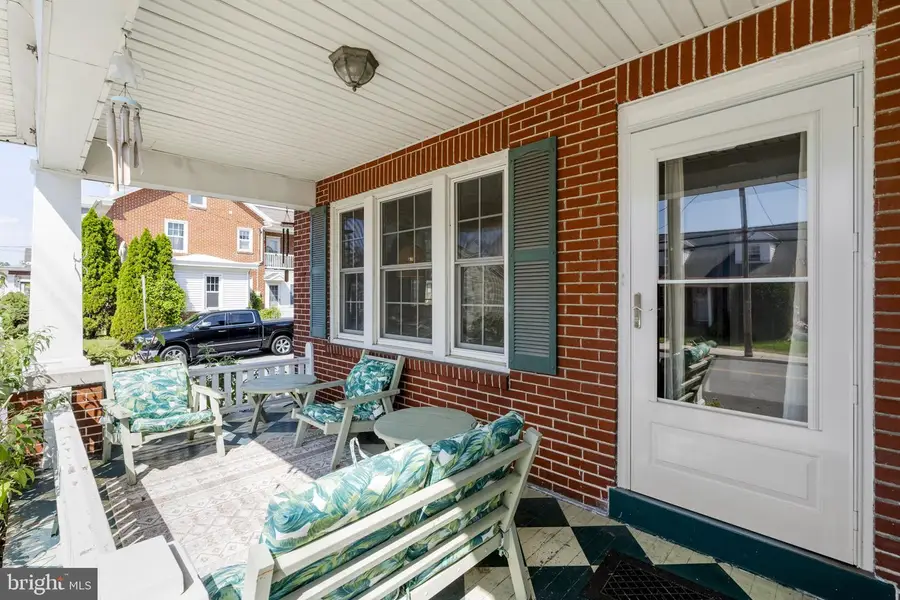449 N State St, Ephrata, PA 17522 - #3