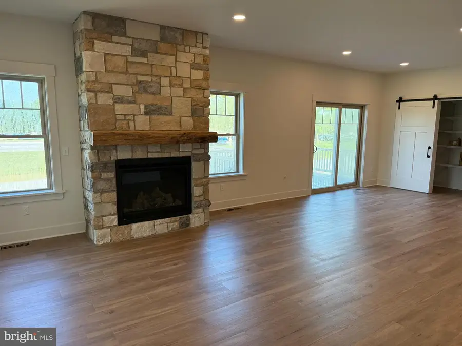 233 Parkside Pl, Lancaster, PA 17602 - #2