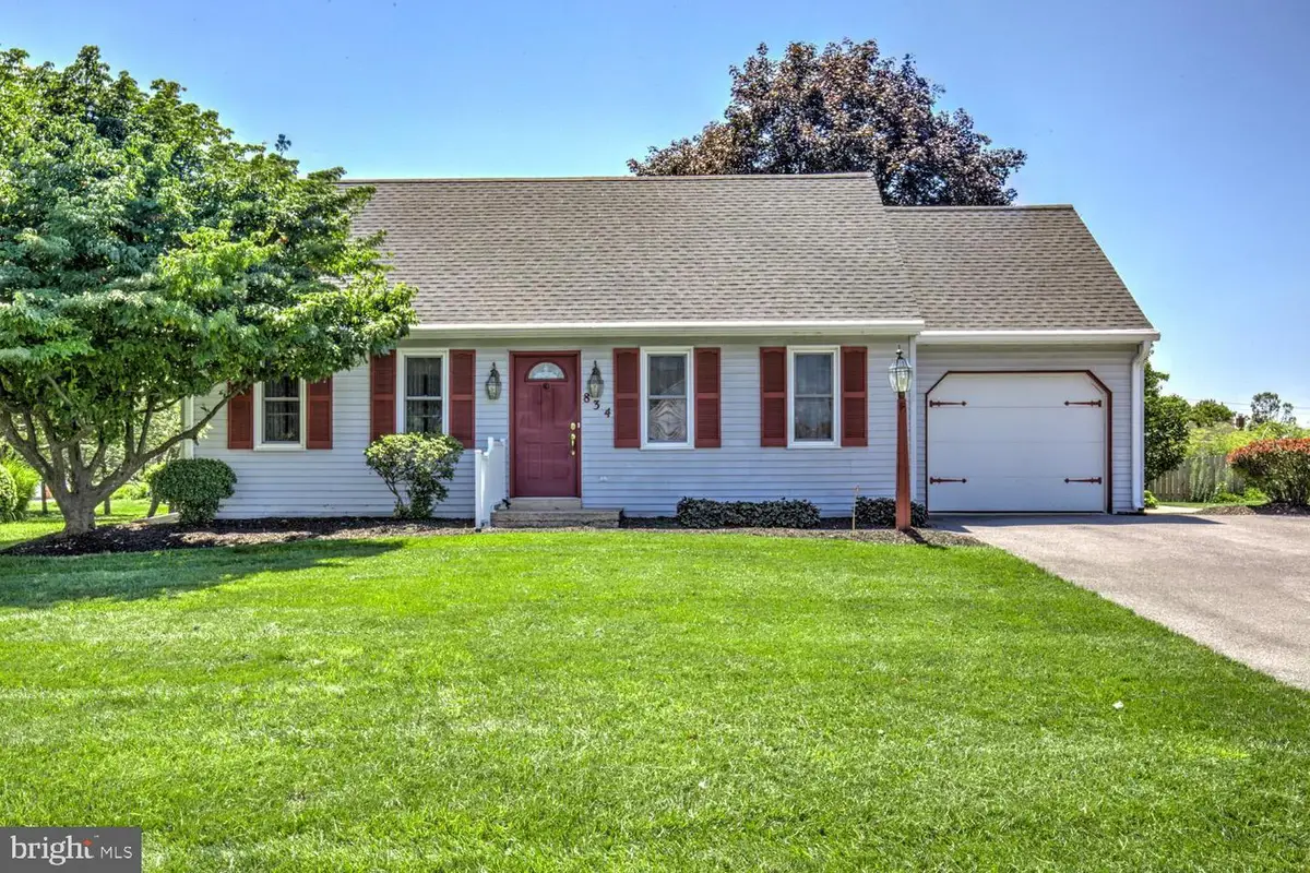 834 Lakeview Dr, Lancaster, PA 17601 - #1