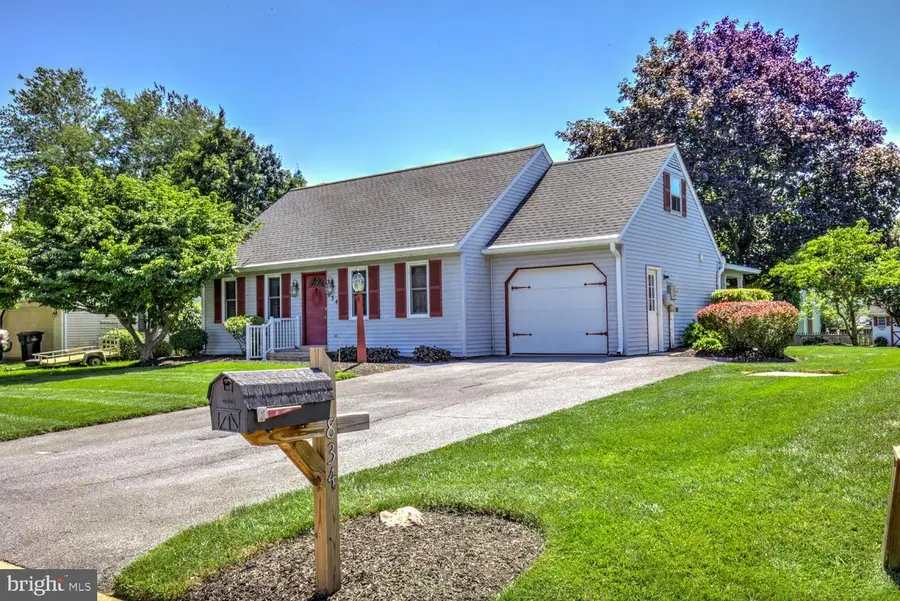 834 Lakeview Dr, Lancaster, PA 17601 - #2