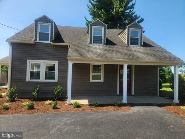 1173 Newport Rd, MANHEIM, PA 17545