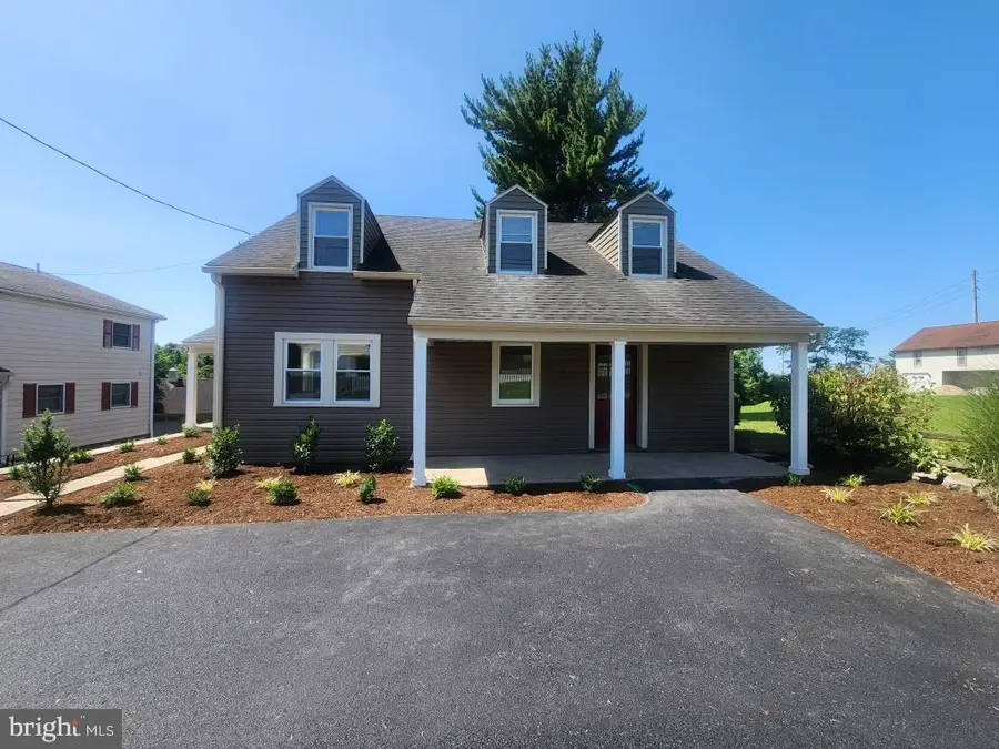 1173 Newport Rd, Manheim, PA 17545 - #2