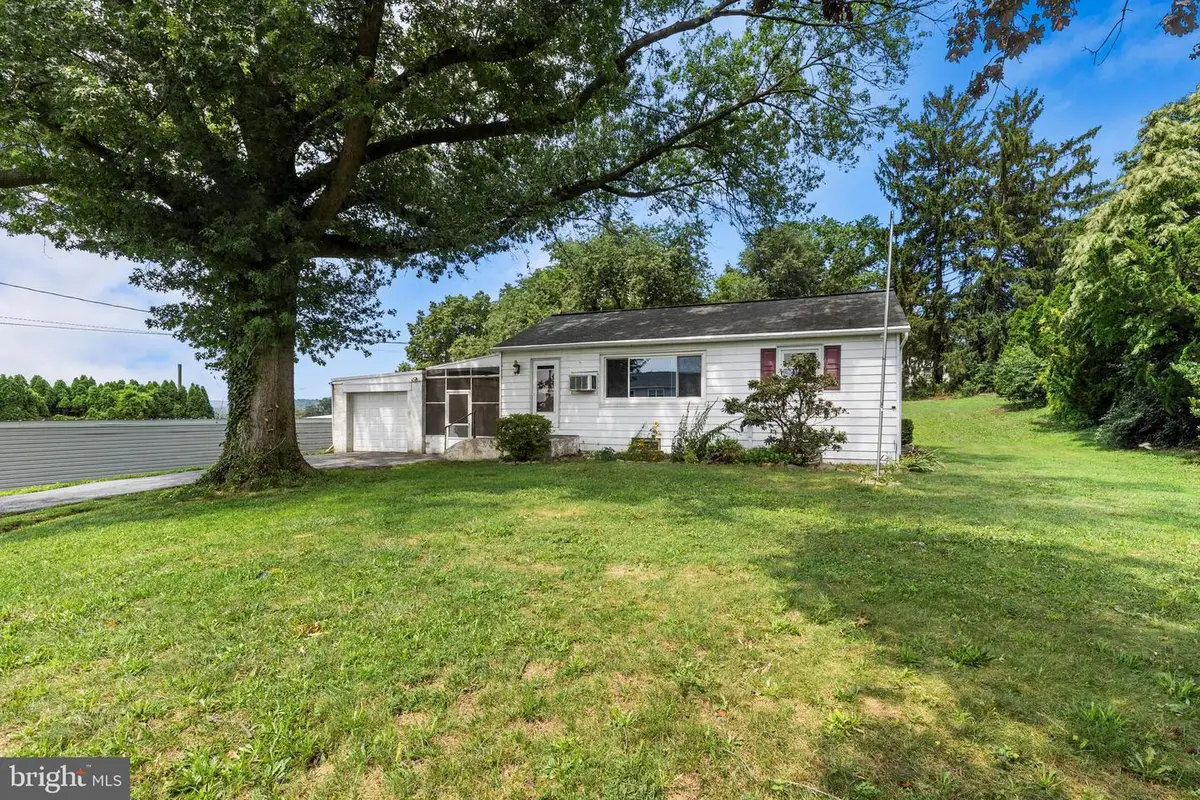 331 Maple St, Columbia, PA 17512 - #1