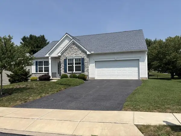 232 Charlan Blvd, MT JOY, PA 17552