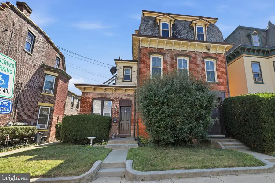 140 N 3rd St, Columbia, PA 17512 - #3