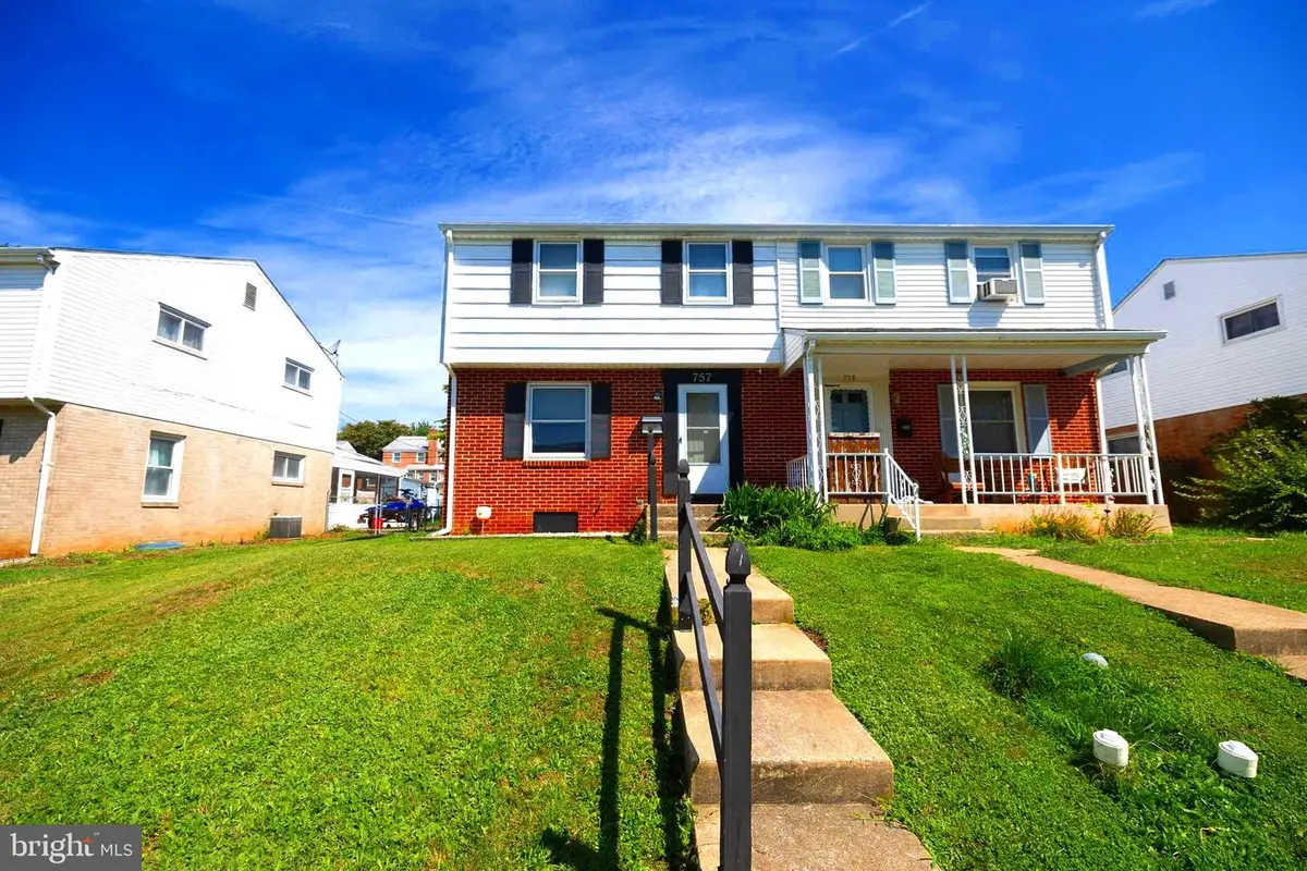 757 Emerald Dr, Lancaster, PA 17603 - #1