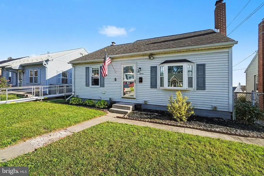 212 Wecaf Rd, New Holland, PA 17557 - #2