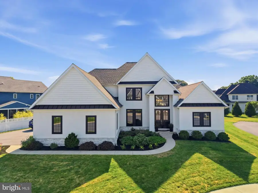 5 Alexa Dr, Lititz, PA 17543 - #2