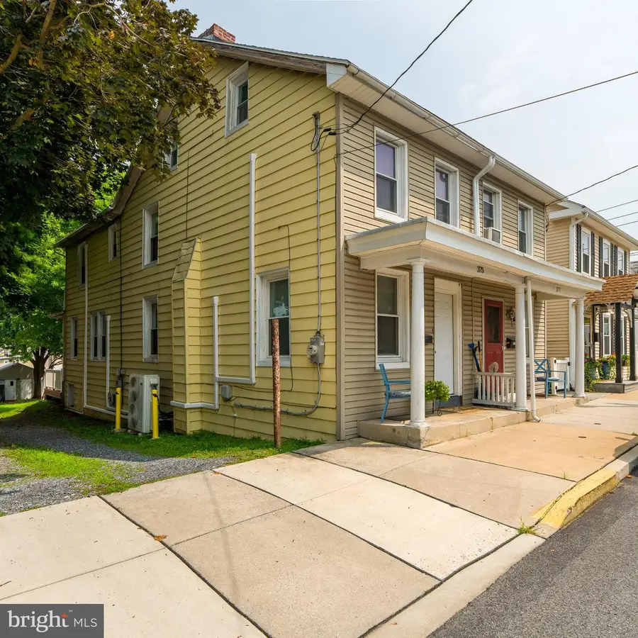 375 E Main St, Lititz, PA 17543 - #2