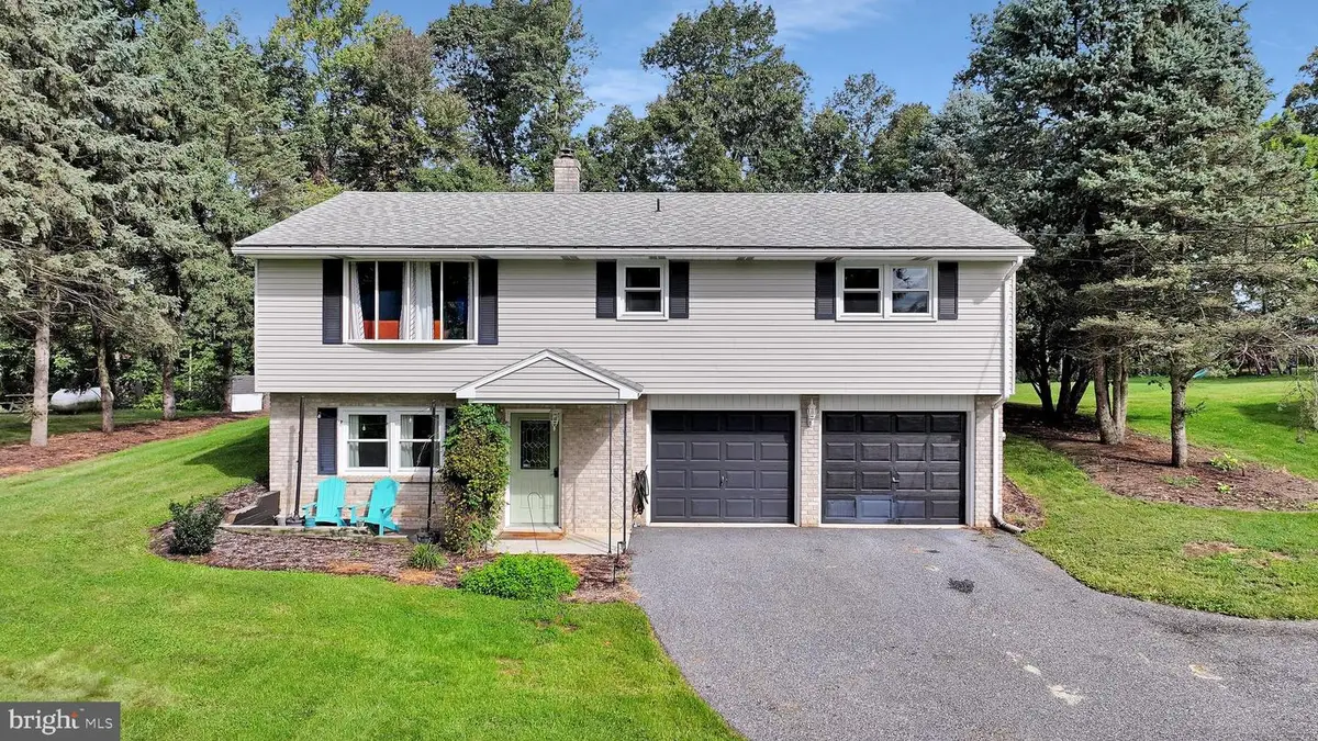 459 Aberdeen Rd, Elizabethtown, PA 17022 - #1