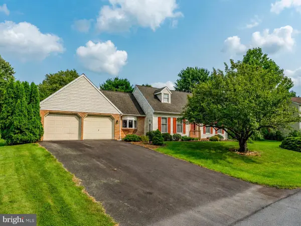 106 Raybil Dr, BOWMANSVILLE, PA 17507