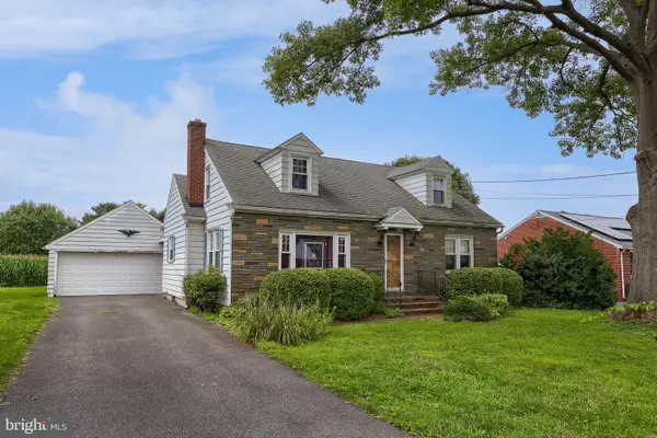 9 Barbara Ave, WILLOW STREET, PA 17584