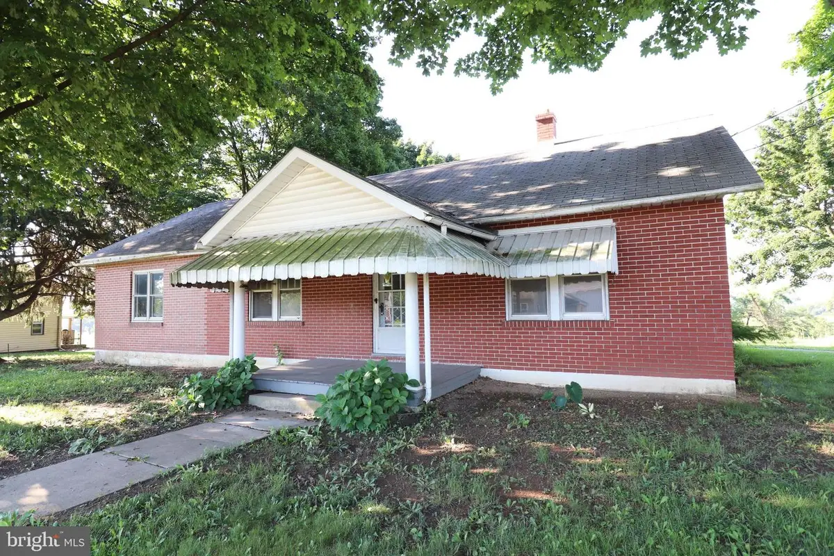 634 E 28th Division Hwy, Lititz, PA 17543 - #1