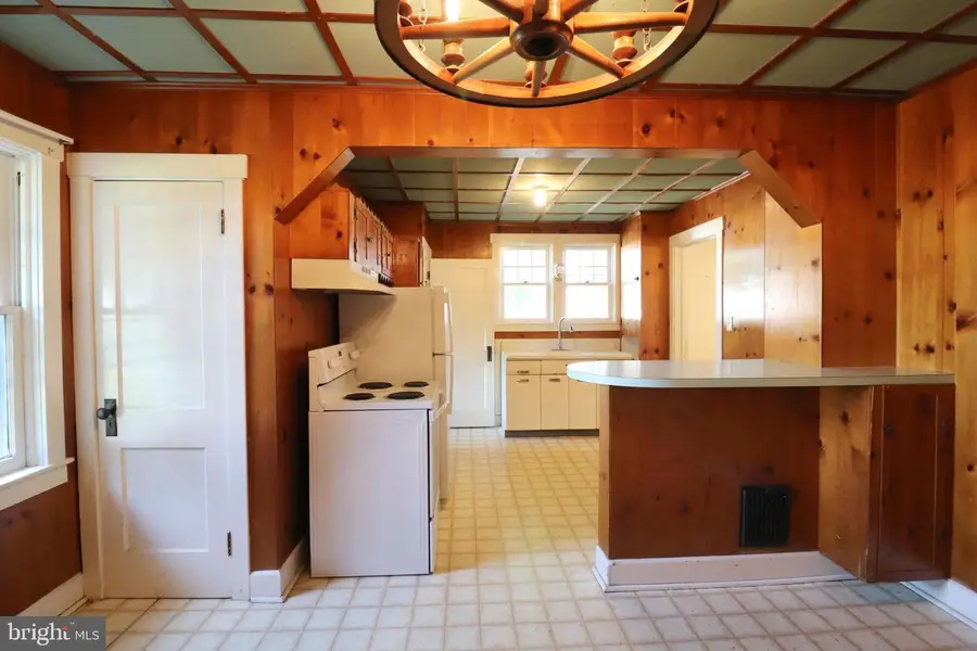 634 E 28th Division Hwy, Lititz, PA 17543 - #2