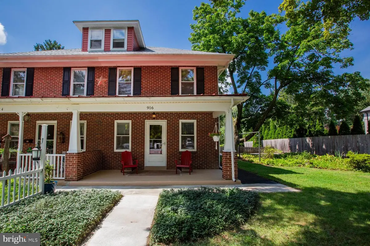 916 Landis Ave, Lancaster, PA 17603 - #1