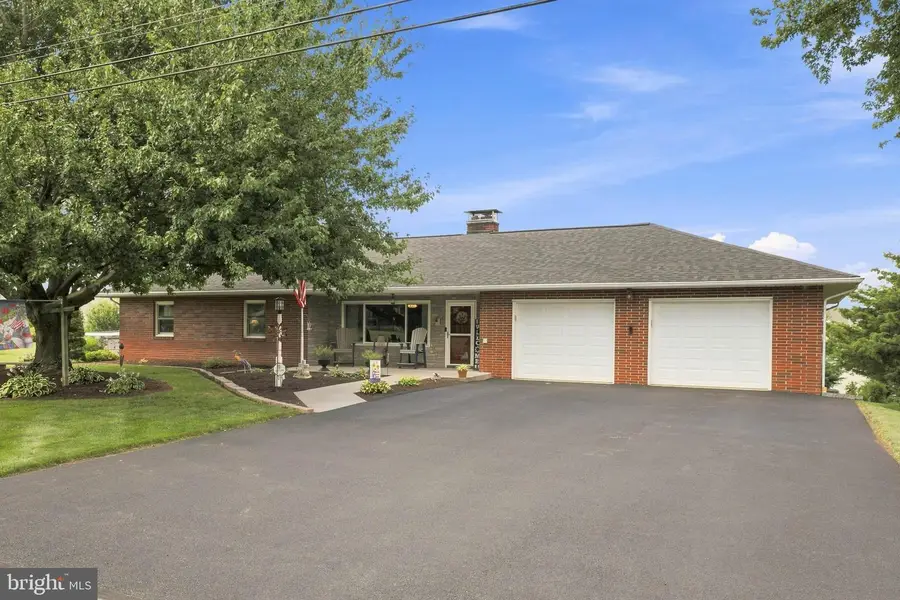 215 Wynwood Dr, Willow Street, PA 17584 - #3