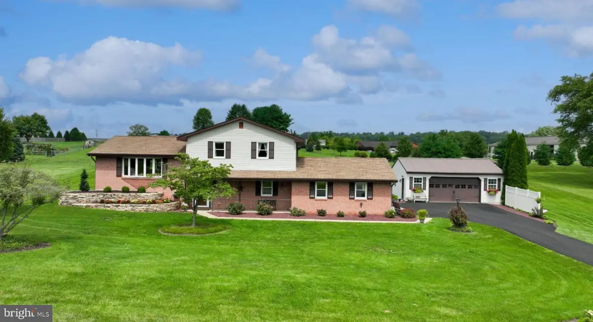 15 Sherrard Dr, Willow Street, PA 17584 - #1