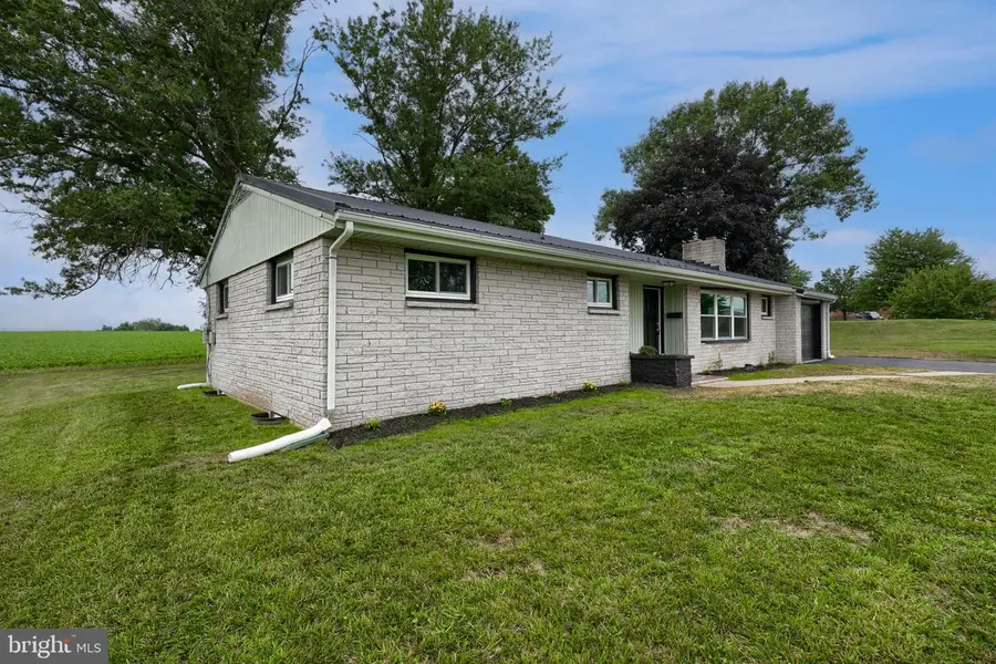 339 School Rd, Denver, PA 17517 - #3