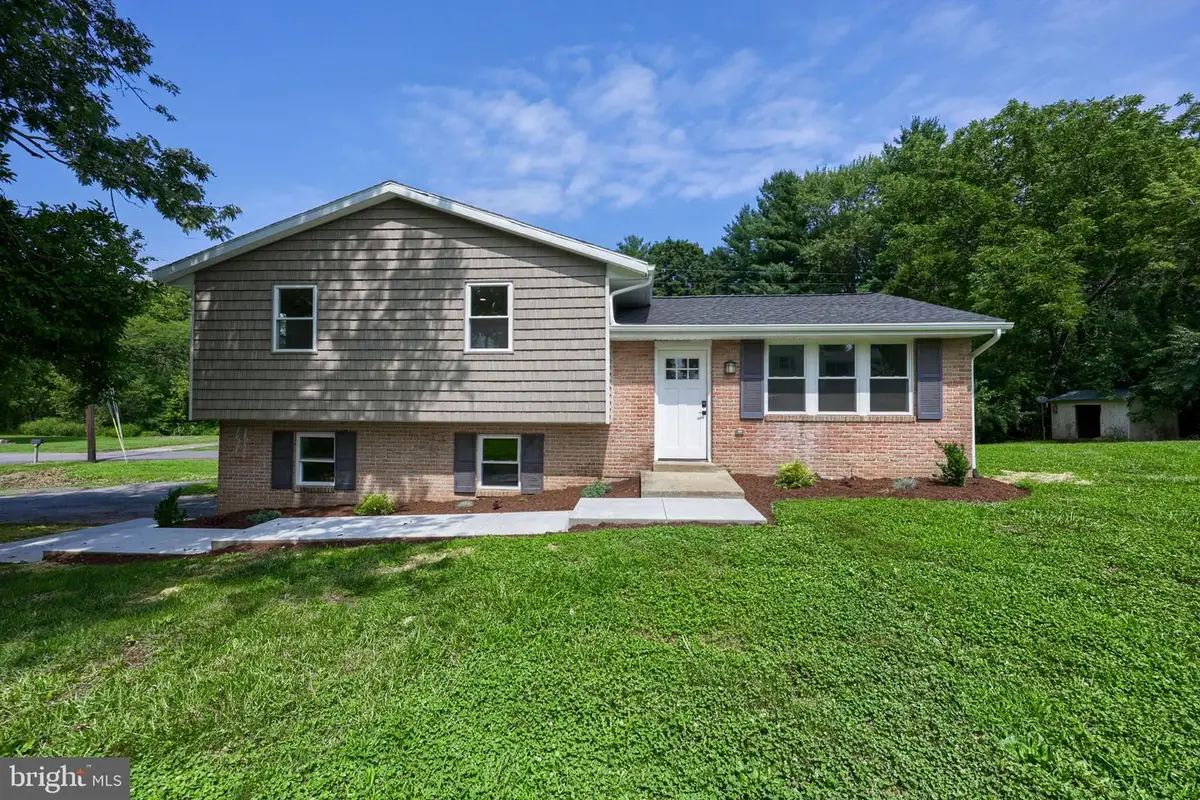 100 Spring Meadow Ln, Washington Boro, PA 17582 - #1