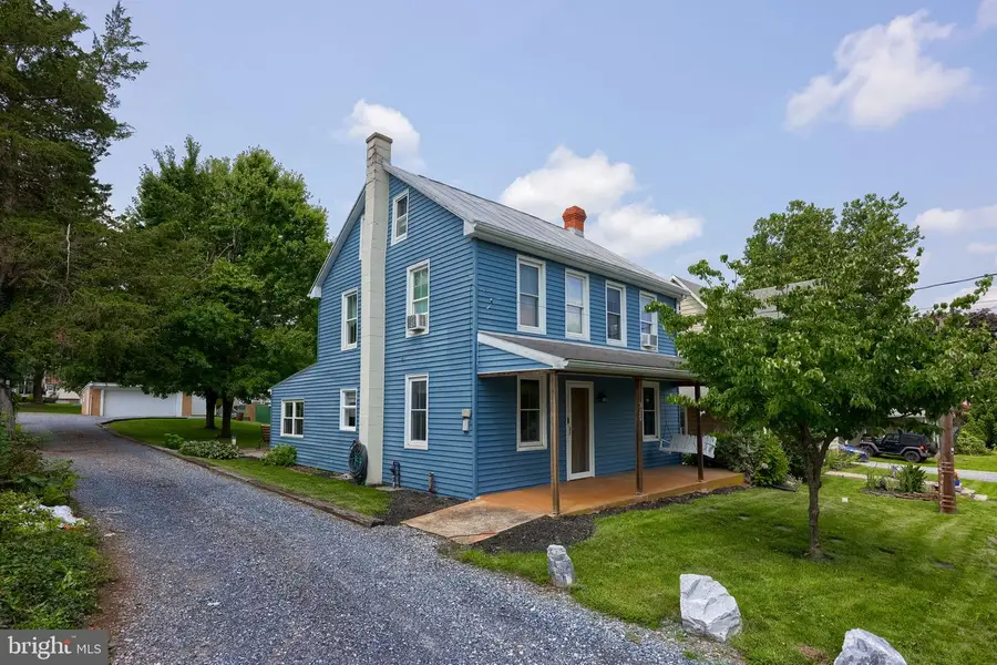 925 Maple St, Lititz, PA 17543 - #3