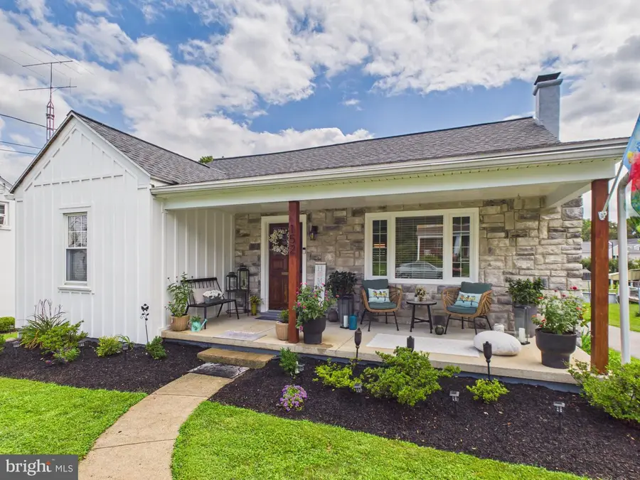 152 Elizabeth St, Millersville, PA 17551 - #2