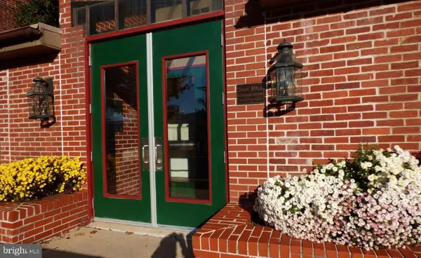 50 N Pine St, MARIETTA, PA 17547