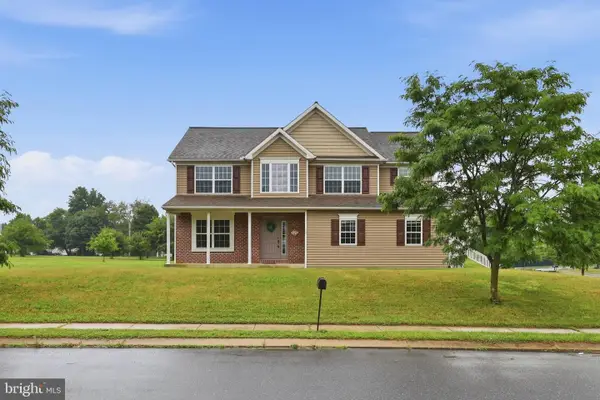 125 Woodmeadow Dr, DENVER, PA 17517