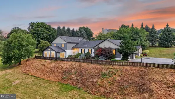 338 Churchtown Rd, NARVON, PA 17555