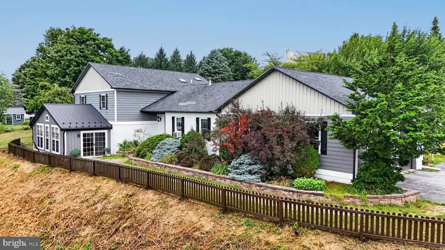 338 Churchtown Rd, Narvon, PA 17555 - #2