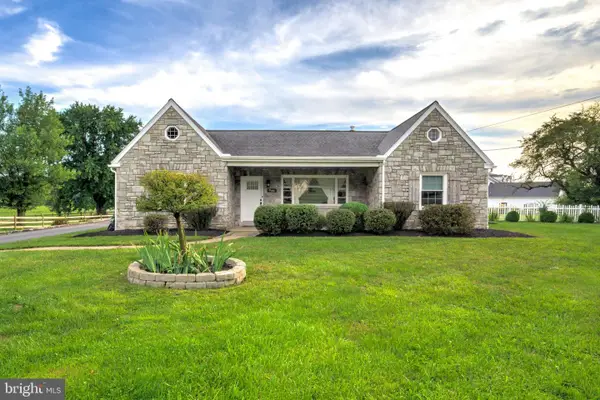 844 W Swartzville Rd, REINHOLDS, PA 17569