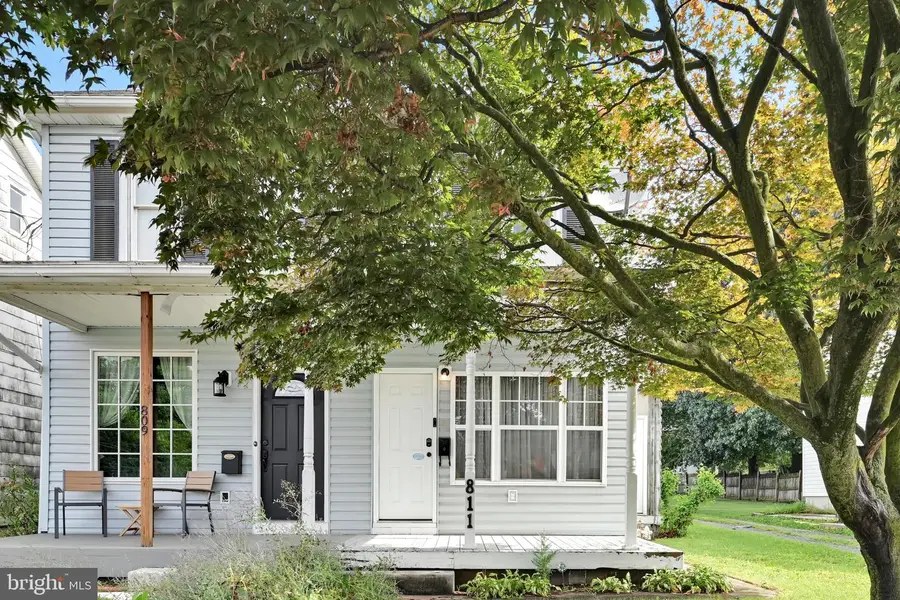 811 S Market St, Elizabethtown, PA 17022 - #2