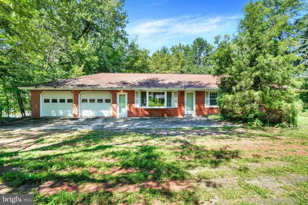1131 Ridge Rd, ELIZABETHTOWN, PA 17022