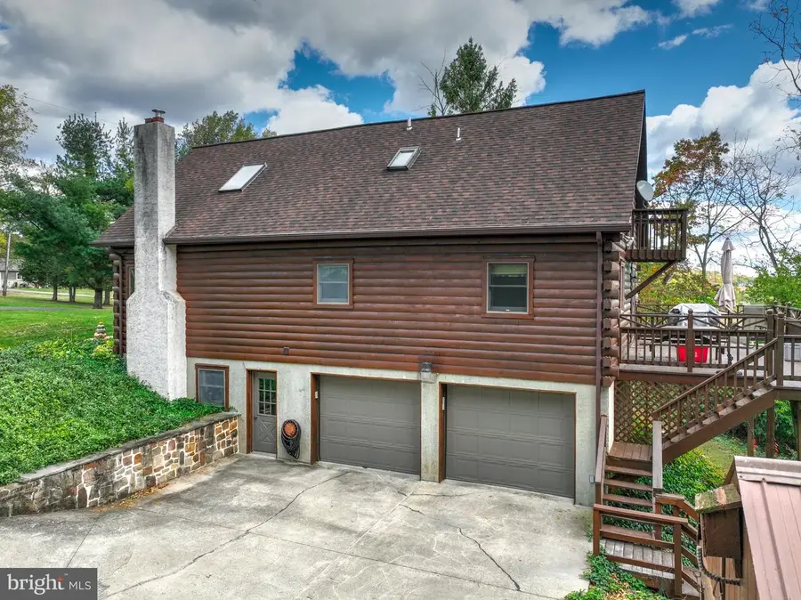 430 W Girl Scout Rd, Stevens, PA 17578 - #3
