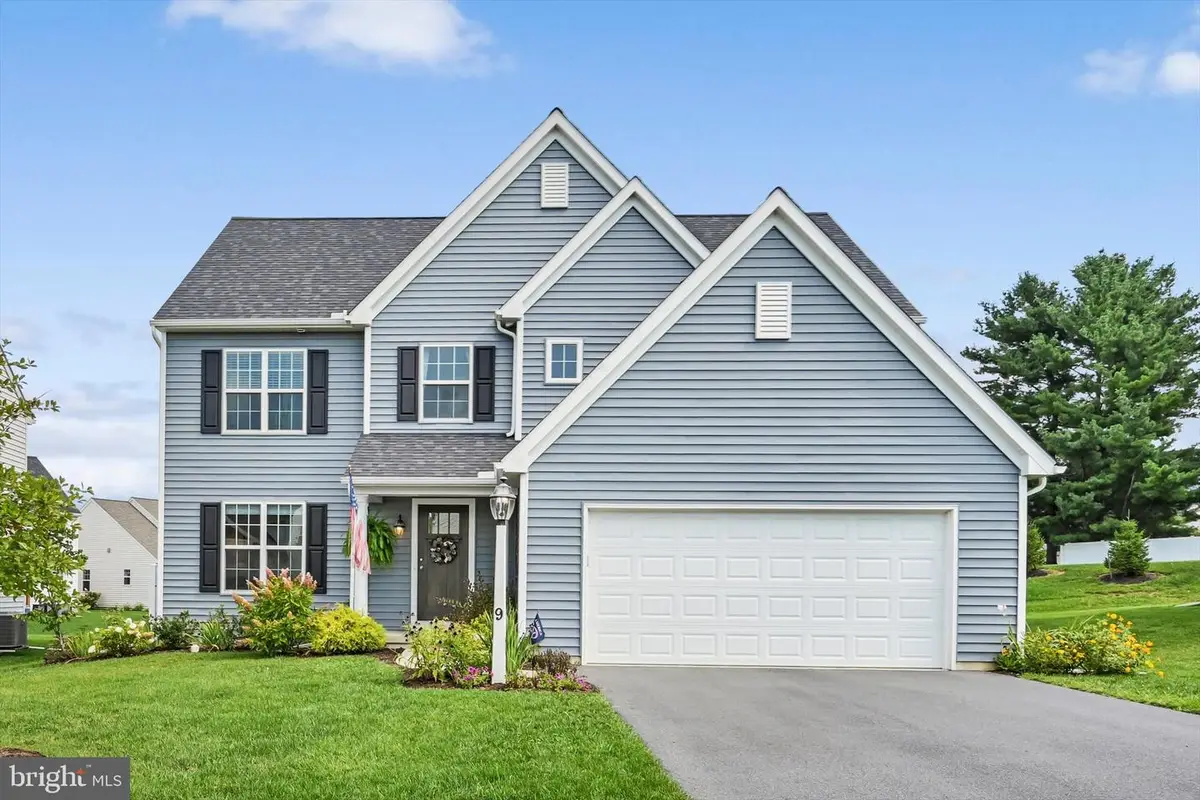 9 Old Orchard Rd, Strasburg, PA 17579 - #1