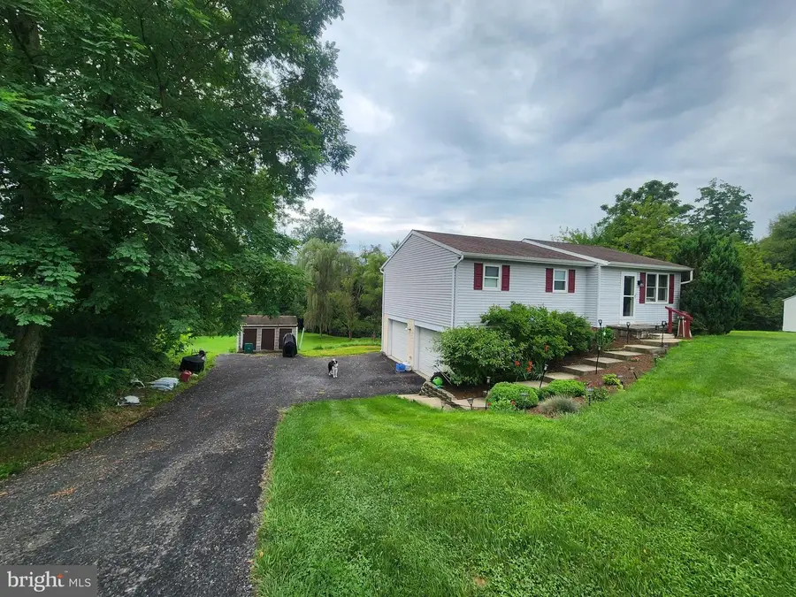 1247 Creek Rd, Manheim, PA 17545 - #3