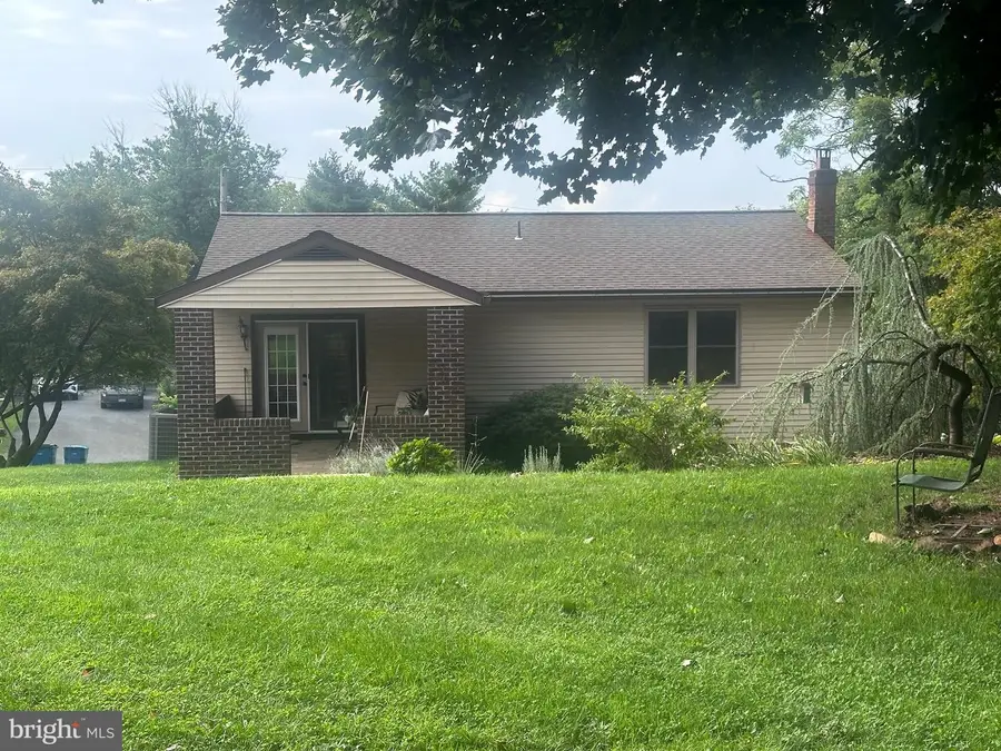 1751 Stonemill Dr, Elizabethtown, PA 17022 - #3