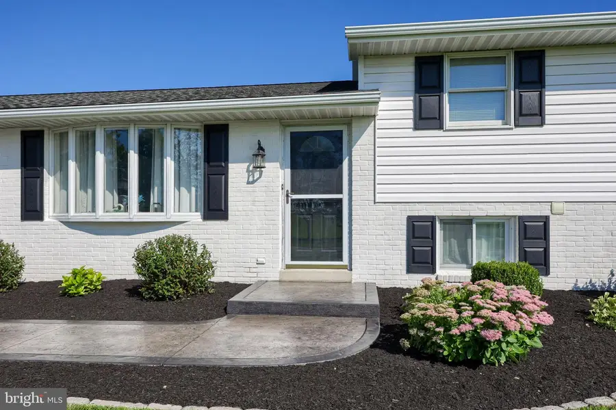 1239 Donegal Springs, Mount Joy, PA 17552 - #3