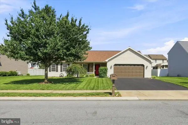 1175 Willow Creek Dr, MOUNT JOY, PA 17552