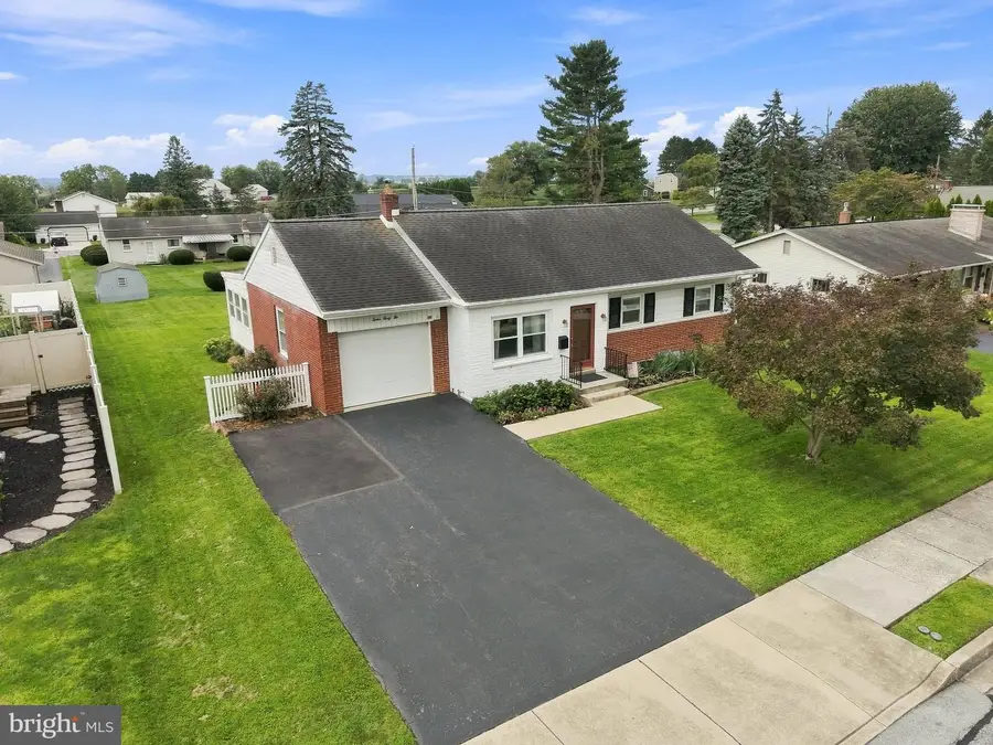 1242 Marie Ave, Ephrata, PA 17522 - #3
