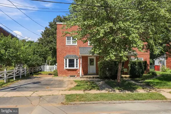 711 Skyline Dr, LANCASTER, PA 17601