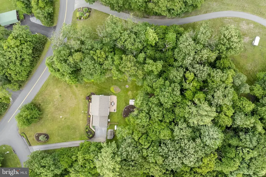 2225 Laurel Springs Dr, Narvon, PA 17555 - #2