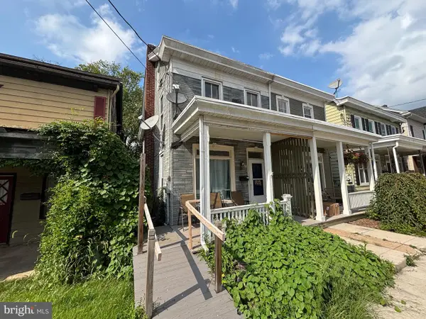 40 N Church St, EPHRATA, PA 17522