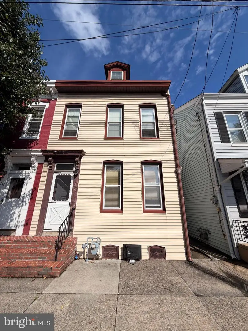 755 Locust St, Columbia, PA 17512 - #1