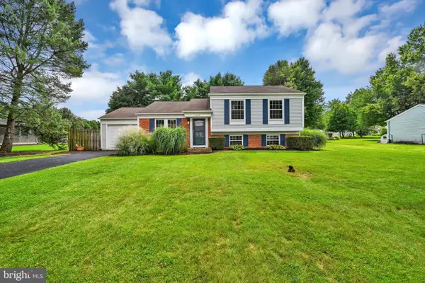 2534 Split Rail Dr, EAST PETERSBURG, PA 17520