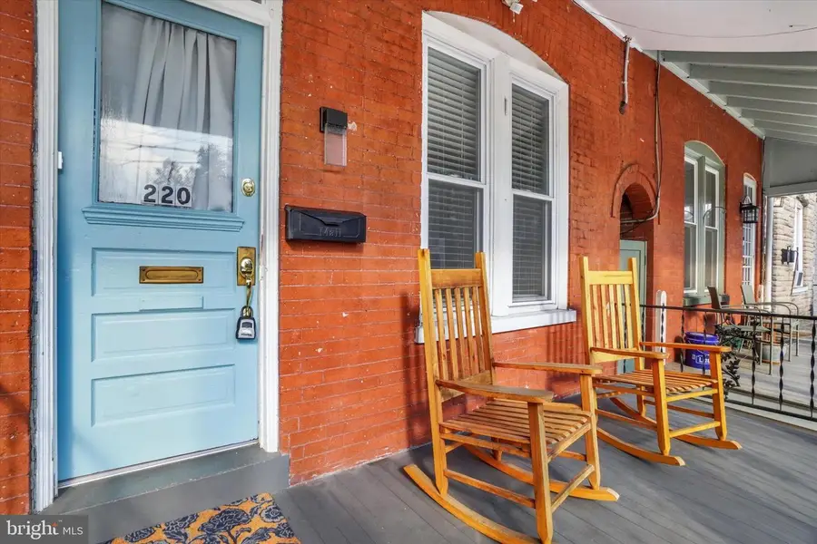 220 N Shippen St, Lancaster, PA 17602 - #3