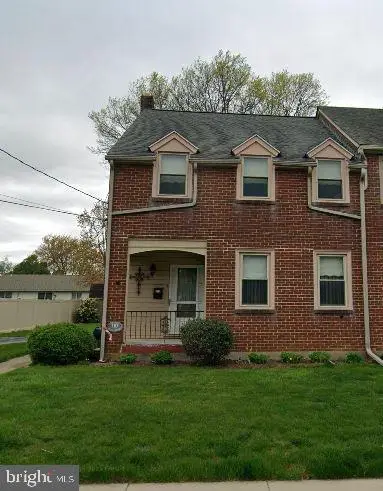 110 N Custer Ave, New Holland, PA 17557 - #1
