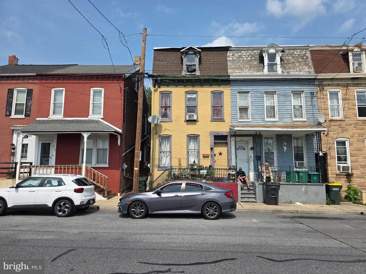 321 N 2nd St, Columbia, PA 17512 - #1