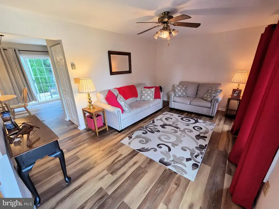 102 Garrett Cir, Ephrata, PA 17522 - #3
